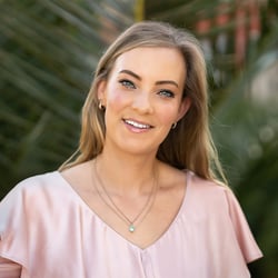 Kate CB24 1 (466x466)