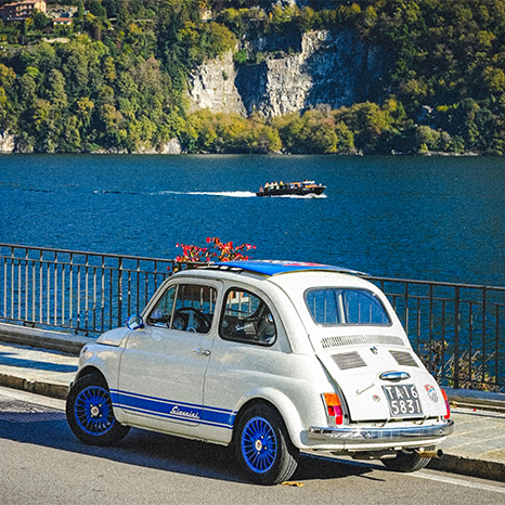 Italy river boat old car (466x466)