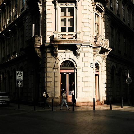 Romania Bucharest street sunshine ray 466x466