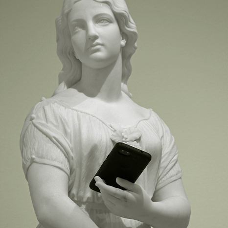 Statue_phone green (466x466)